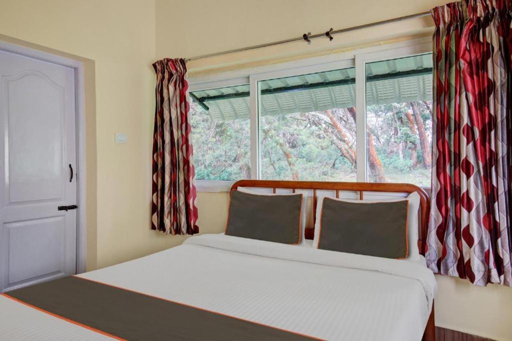 Starlight Hotels Kodai Kodaikanal Exteriör bild