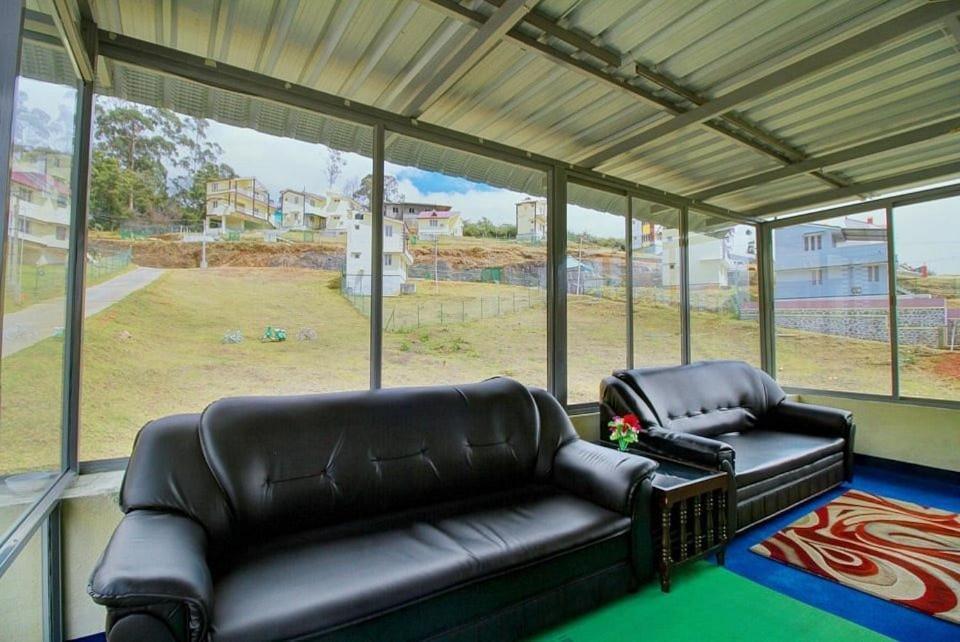 Starlight Hotels Kodai Kodaikanal Exteriör bild